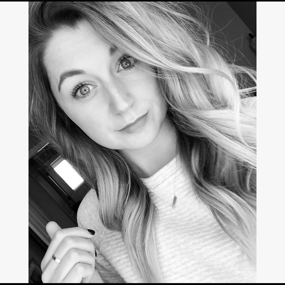 Meet your Posher, Lindsay - Picture 1 of 1